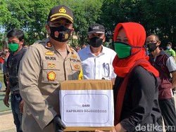 Warga Bojonegoro Terdampak COVID-19 Kembali Dapat Paket Beras
