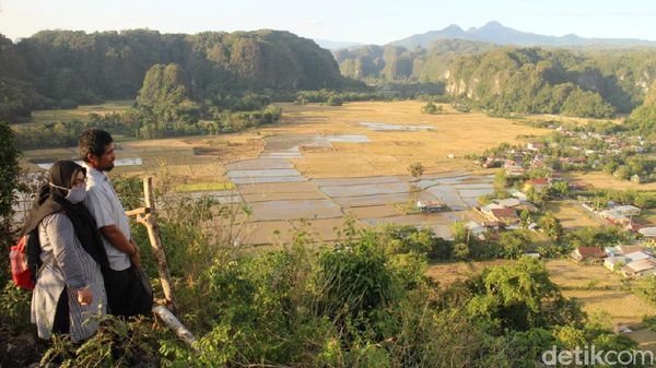 Puncak Baro-baro Maros, Mirip Ngarai Sianok