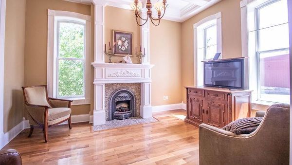 Potret Rumah Mewah Tak Biasa yang Dijual Rp 5 M, Ada Penjara Bawah Tanahnya