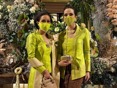 Foto: 8 Adu Gaya Artis Kondangan di Era New Normal