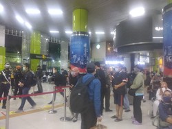 Calon Penumpang di Stasiun Gambir: Saya Nggak Nyangka Seramai Ini