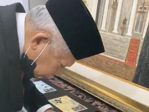Prangko Presiden-Wapres Jadi Penghormatan untuk Jokowi-Maruf Prangko Presiden-Wapres Jadi Penghormatan untuk Jokowi-Maruf
