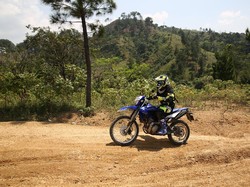 Motor Trail WR155R Ketinggian buat Orang Indonesia, Begini Ngakalinnya