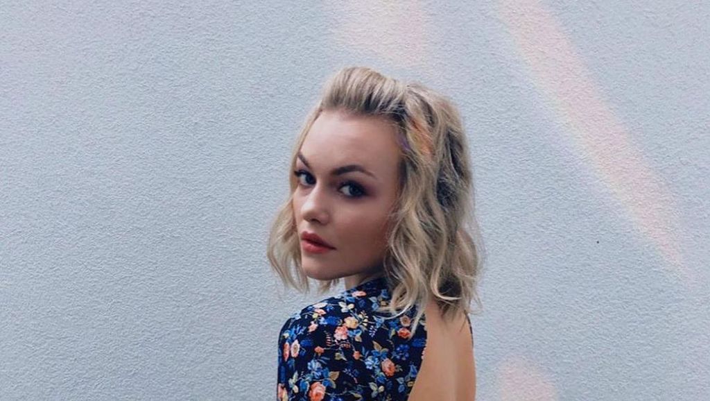 Pesona Artis Cantik yang Akhirnya Mengaku Diperkosa Temannya 5 Tahun Lalu Pesona Artis Cantik yang Akhirnya Mengaku Diperkosa Temannya 5 Tahun Lalu