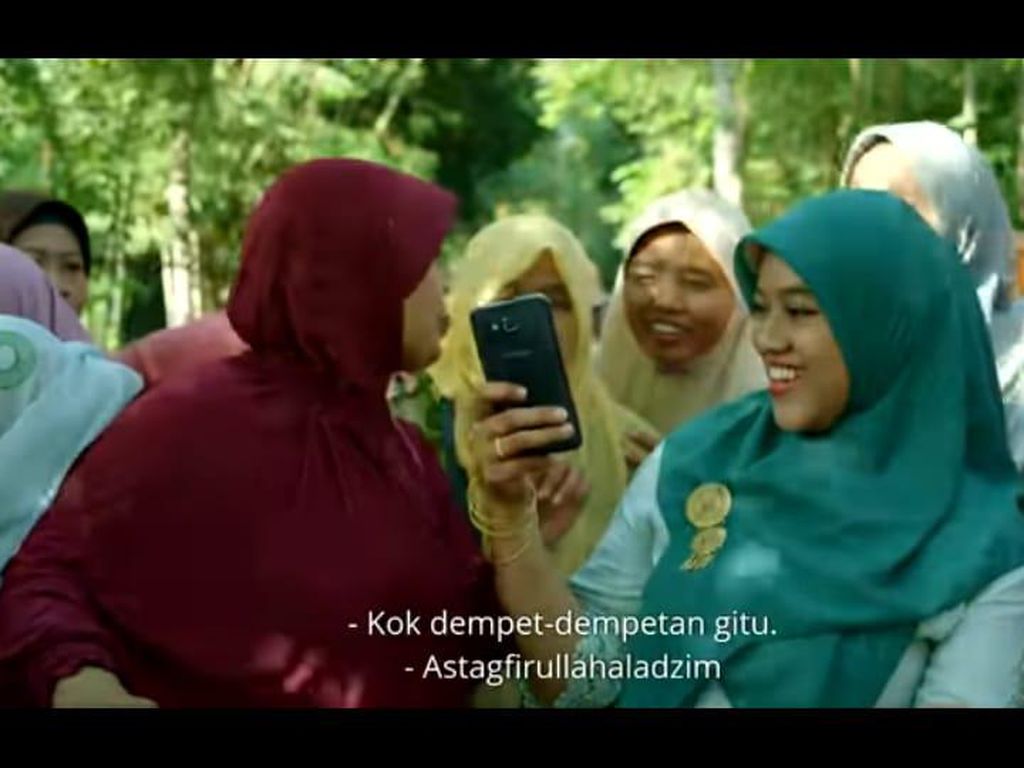 Bu Tejo, Ini Lho Panduan Bijak Berinternet Bu Tejo, Ini Lho Panduan Bijak Berinternet