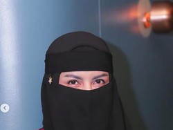 Five Vi Posting Lirik Lagu Ya Thoybah adalah Syirik