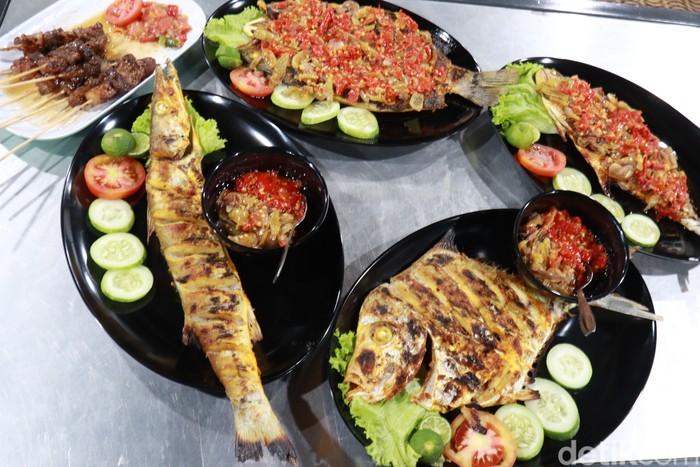 Ikan bakar di Bandung