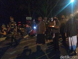 Perayaan Suro, Larungan Telaga Ngebel Tetap Ada di Tengah Pandemi