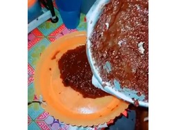 Pamer Istri Masak Brownies, Hasilnya Malah Gagal dan Hancur Berantakan