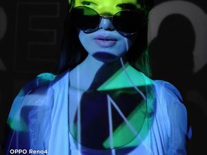 Buat Foto Ala Cyberpunk dengan Night Flare Mode di OPPO Reno4