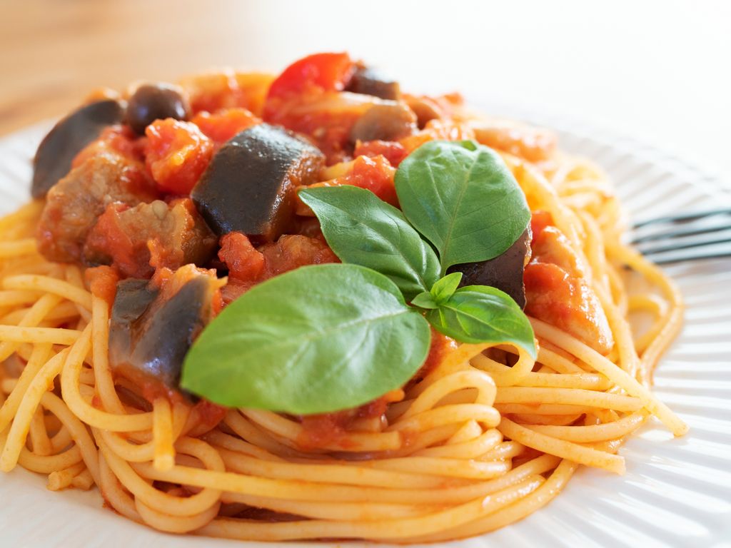 Spaghetti Saus Terung dan Tomat