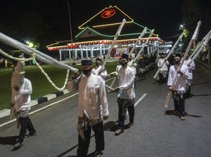 Sejarah Malam Satu Suro beserta Arti dan Tradisi Perayaannya Sejarah Malam Satu Suro beserta Arti dan Tradisi Perayaannya