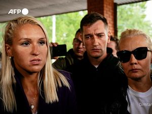 Diduga Diracun, Perawatan Tokoh Oposisi Rusia Tidak Boleh Dipindahkan