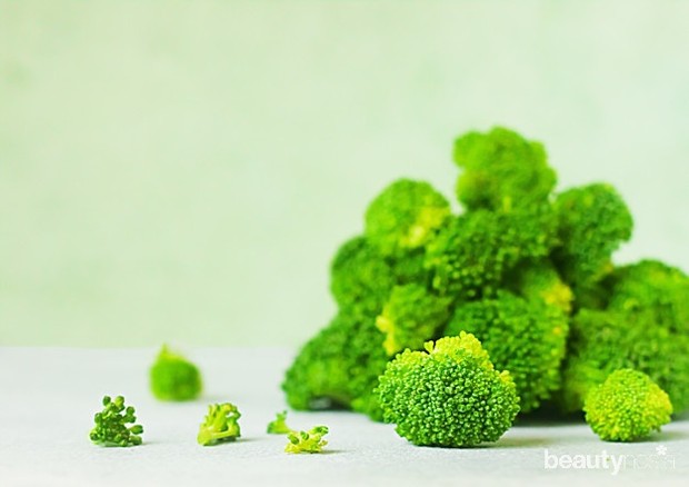 Brokoli/ Sumber: Freepik.com Mengonsumsi kalium dapat menjaga otot dan sel tetap terhidrasi, membantu pemulihan dari inflamasi, dan meningkatkan kerja metabolisme tubuh.