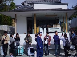 Jepang yang Gila Antre