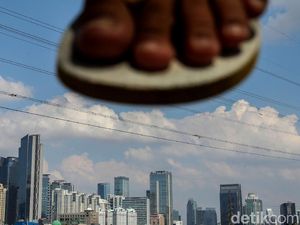 Ditekan Pandemi, RI Bakal Resesi? Ditekan Pandemi, RI Bakal Resesi?