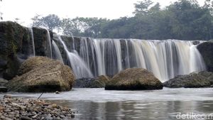 Gowes Melihat Cantiknya Niagara di Kota Bekasi