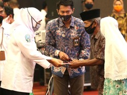 Khofifah Sinergikan Program Kemensos dan Kemendes di Jatim, Ini Alasannya?