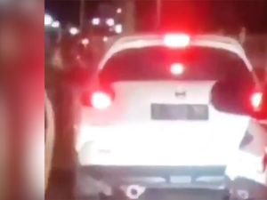 Ancaman Pidana Mobil yang Halangi Ambulans di Pondok Indah Ancaman Pidana Mobil yang Halangi Ambulans di Pondok Indah