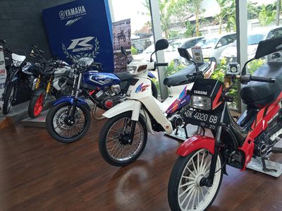Nostalgia, Dealer Ini Pajang Motor 2 Tak Jadul