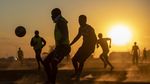 Pandemi Corona Tak Hentikan Sepakbola di Afrika Selatan