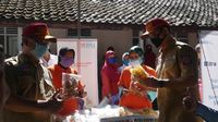 Penyaluran BST dan Sembako di Kulon Progo