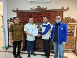 PAN Serahkan Surat Rekomendasi Pilkada Bungo Jambi ke Petahana Mashuri