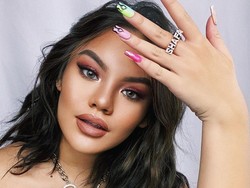 3 Artis Indonesia yang Punya Foto KTP Cantik, Bikin Netizen Iri