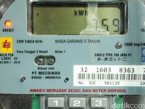 Hore! Tarif Listrik Per Oktober Turun Rp 22,58/kWh Hore! Tarif Listrik Per Oktober Turun Rp 22,58/kWh