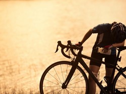 Mitos atau Fakta, Terlalu Lama Gowes Sebabkan Serangan Jantung?