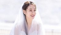 8 Foto Dilraba Dilmurat, Wanita Tercantik Asia di Serial Terbaru Love Designer