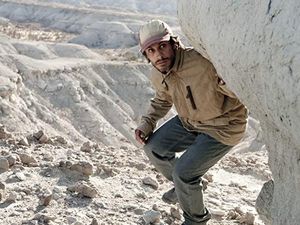 Sinopsis Film Desierto: Dua Imigran Ilegal Mencoba Bertahan Hidup Sinopsis Film Desierto: Dua Imigran Ilegal Mencoba Bertahan Hidup