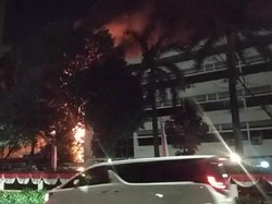 Kantor Kejagung RI Terbakar, 5 Unit Damkar Diterjunkan