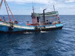 Tanpa Perlawanan, 2 Kapal Asing Illegal Fishing Diamankan di Laut Natuna
