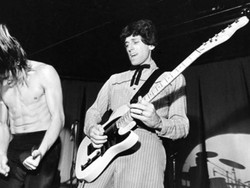 Jack Sherman Mantan Gitaris Red Hot Chili Peppers Meninggal Dunia