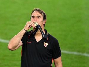 Sevilla Vs Man City : Sanjungan Setinggi Langit Lopetegui untuk Pep
