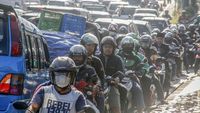Lalin di Jalan Raya Puncak Padat Merayap