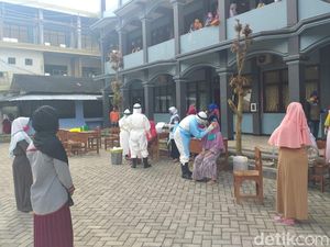 Penelusuran Kontak Klaster Ponpes Darussalam Banyuwangi Diperluas