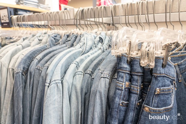 Beli pakaian bekas dan pakaian lama bisa dijual kembali atau disumbangkan.