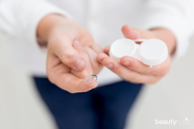 tidak membersihkan wadah softlens