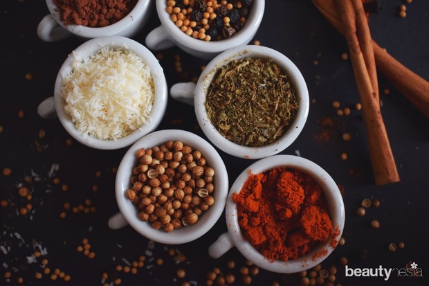 Membuat daging steak di rumah ala hotel bintang lima sangat mudah dan bumbu-bumbu yang digunakan mudah didapat.