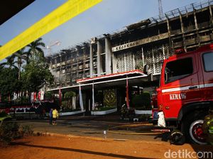 Apa Saja Isi Gedung Utama Kejagung yang Hangus Terbakar?