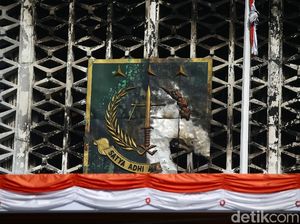 14 Hal Terungkap dari Kebakaran Kejagung hingga Terjerat 8 Tersangka 14 Hal Terungkap dari Kebakaran Kejagung hingga Terjerat 8 Tersangka
