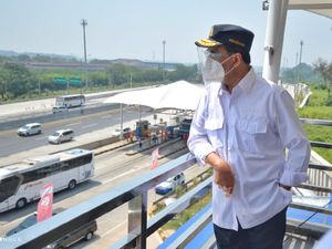 Antisipasi Puncak Arus Balik, Menhub Tinjau Jalur Tol Jakarta-Cikopo