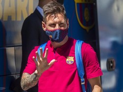 Dear Messi, Berani Enggak Pindah ke Real Madrid seperti Figo?