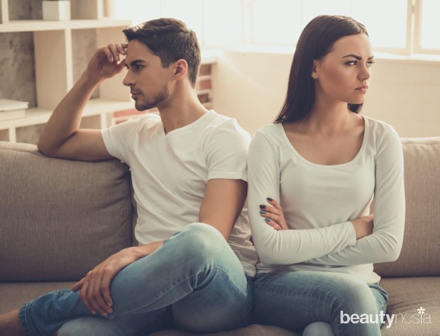 Memang kita harus berteman dengan siapa saja. Tapi, kamu juga harus bisa membedakan cara bergaul dengan lawan jenis.