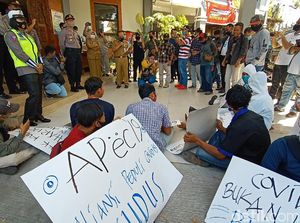 Dinkes Kudus Akui Lambat Update Data COVID-19, Tapi Bantah Manipulasi Dinkes Kudus Akui Lambat Update Data COVID-19, Tapi Bantah Manipulasi