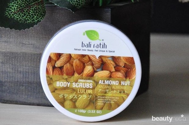 salah satu body scrub lokal terbaik yaitu dari Bali Ratih