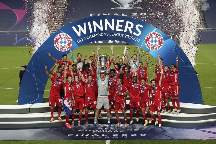 Bayern Munich keluar sebagai juara Liga Champions 2019/2020. Die Roten menjadi kampiun setelah mengalahkan Paris Saint-Germain 1-0 di Estadio da Luz, Lisbon, Portugal, Senin (24/8/2020) dini hari WIB.