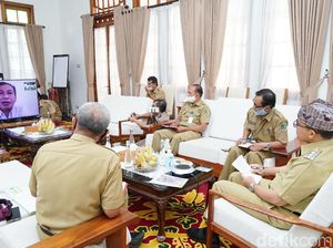 Menuju TOP 25 Kovablik Jatim, Bupati Anas Paparkan Inovasi Kartu Ternak Elektronik